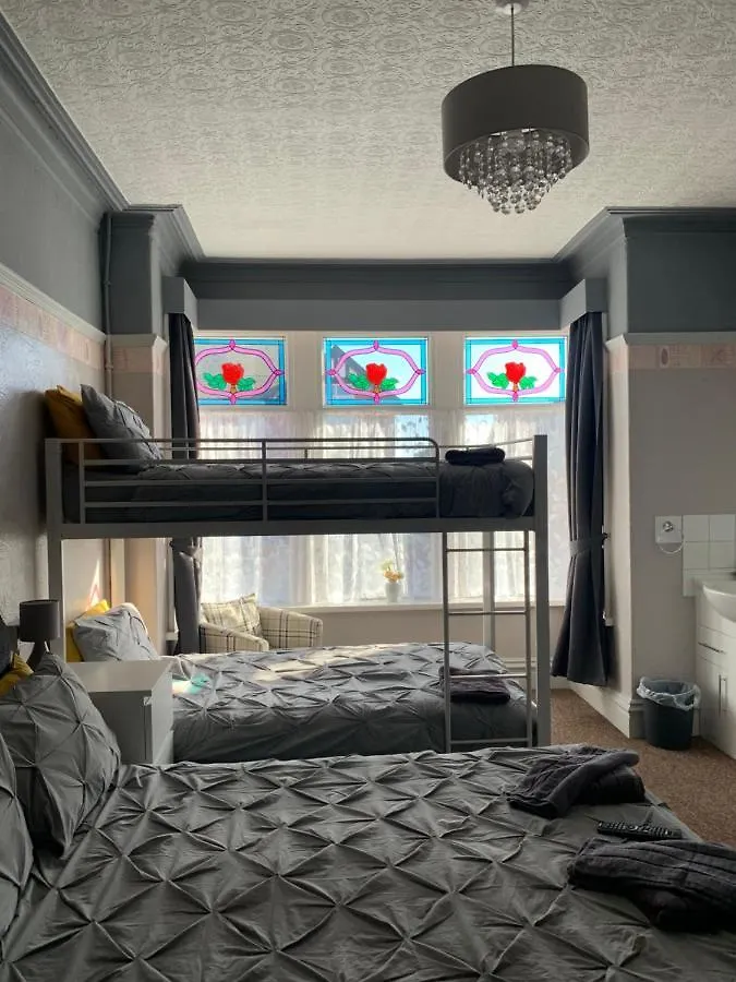 The Woodleigh Family Hotel 0*, Blackpool United Kingdom